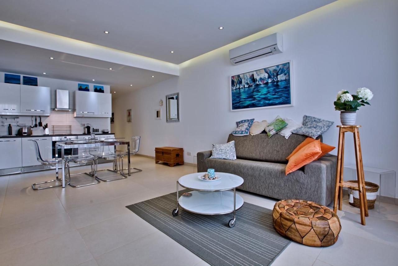Bright And Central 2 Bedroom Apartment In Sliema Ngoại thất bức ảnh